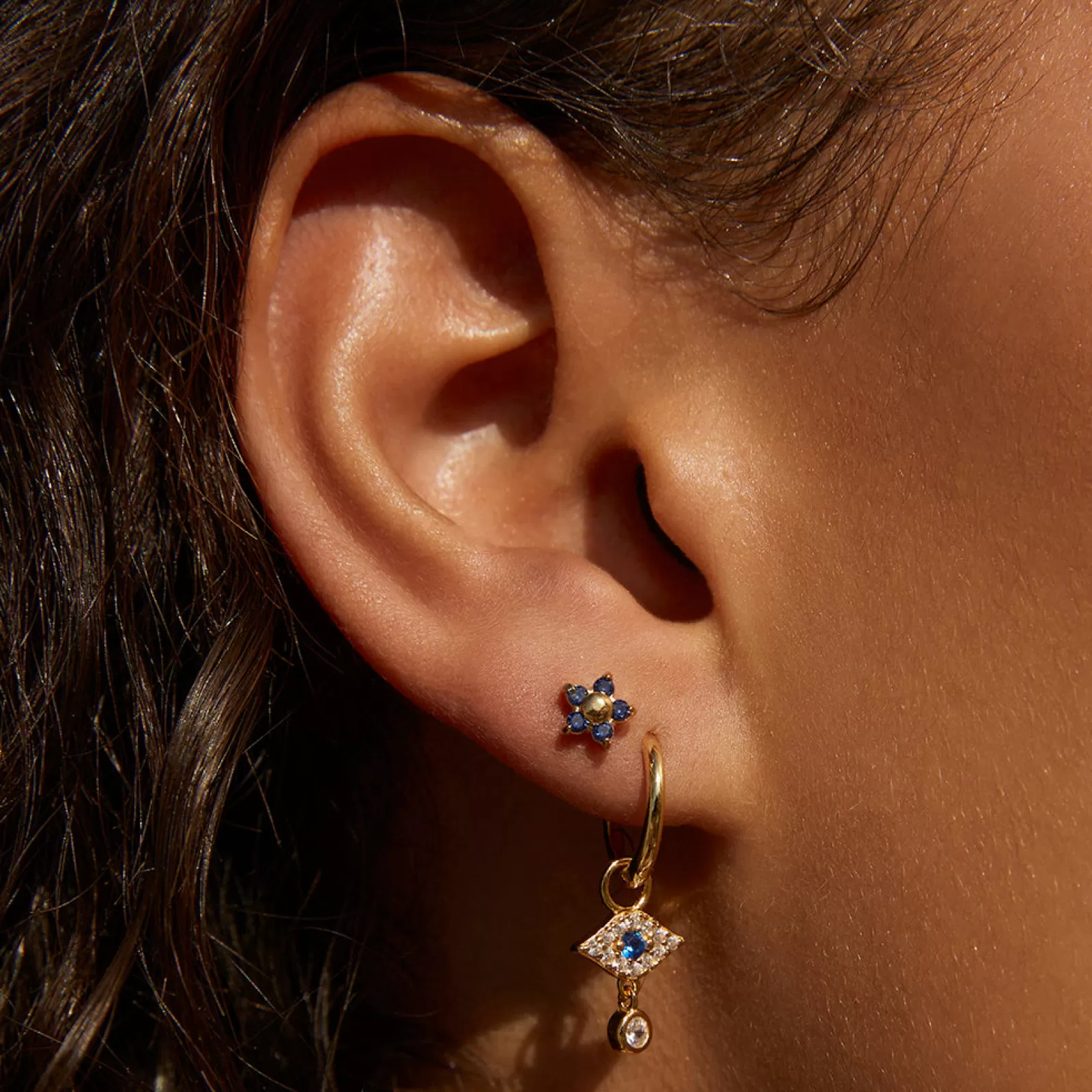 Arms Of Eve Stones | Studs | Gardenia Studs - Sapphire