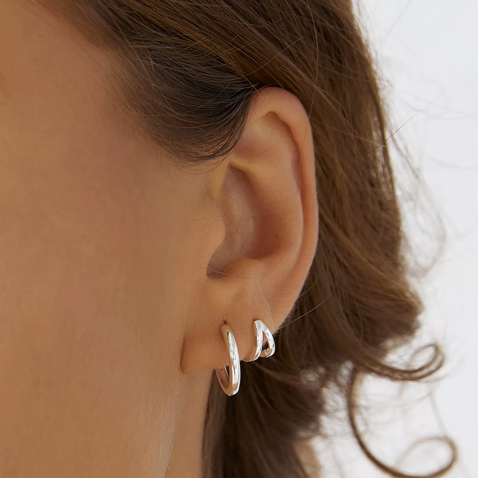 Arms Of Eve Silver | Hoops | Jett Silver Hoop Earrings