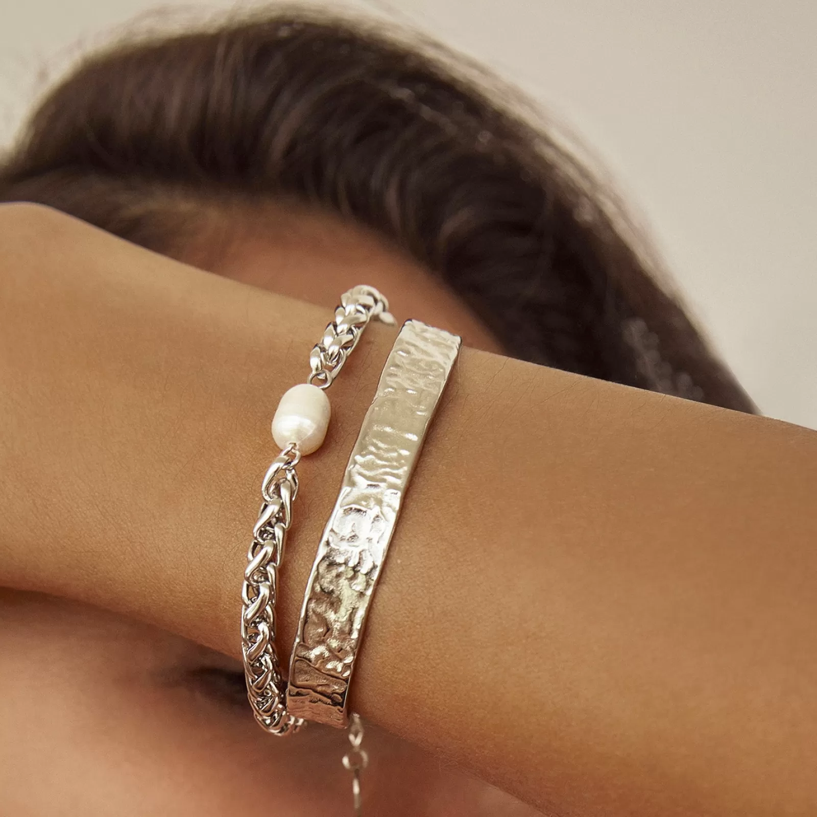 Arms Of Eve Pearl | Silver | Mia Pearl and Silver Bracelet